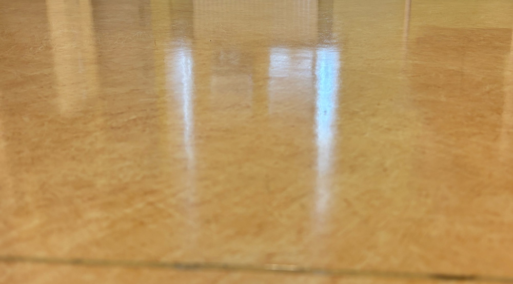Linoleum ja PVC põrandate süvapesu ja vahatamine